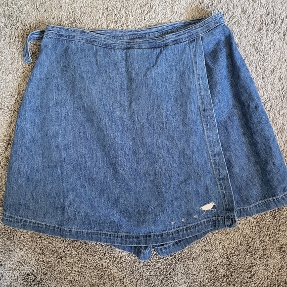 SOLD Disney Winnie the Pooh Denim Wrap Skort - Picture 2 of 6